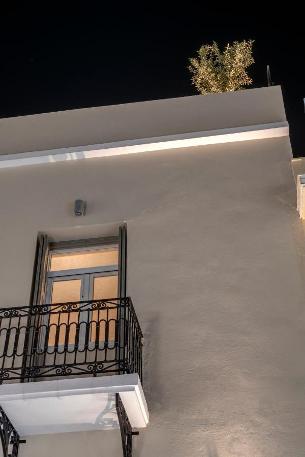 The Heart Of Syra - Your In Ermoupolis Apartment *