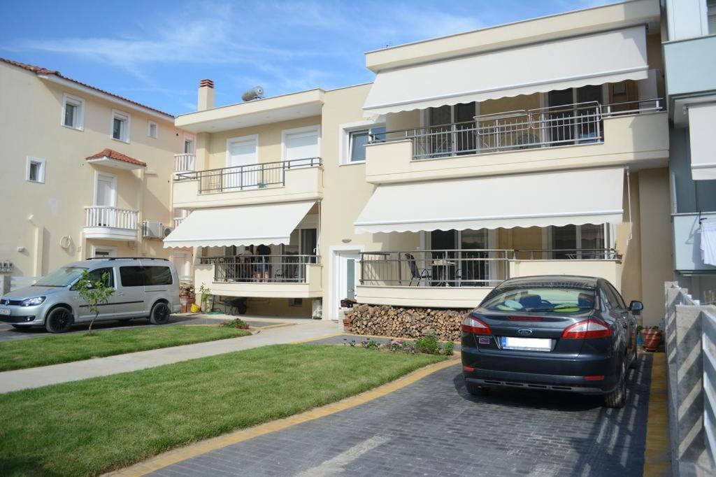Myrsini's Sea View Apartment
