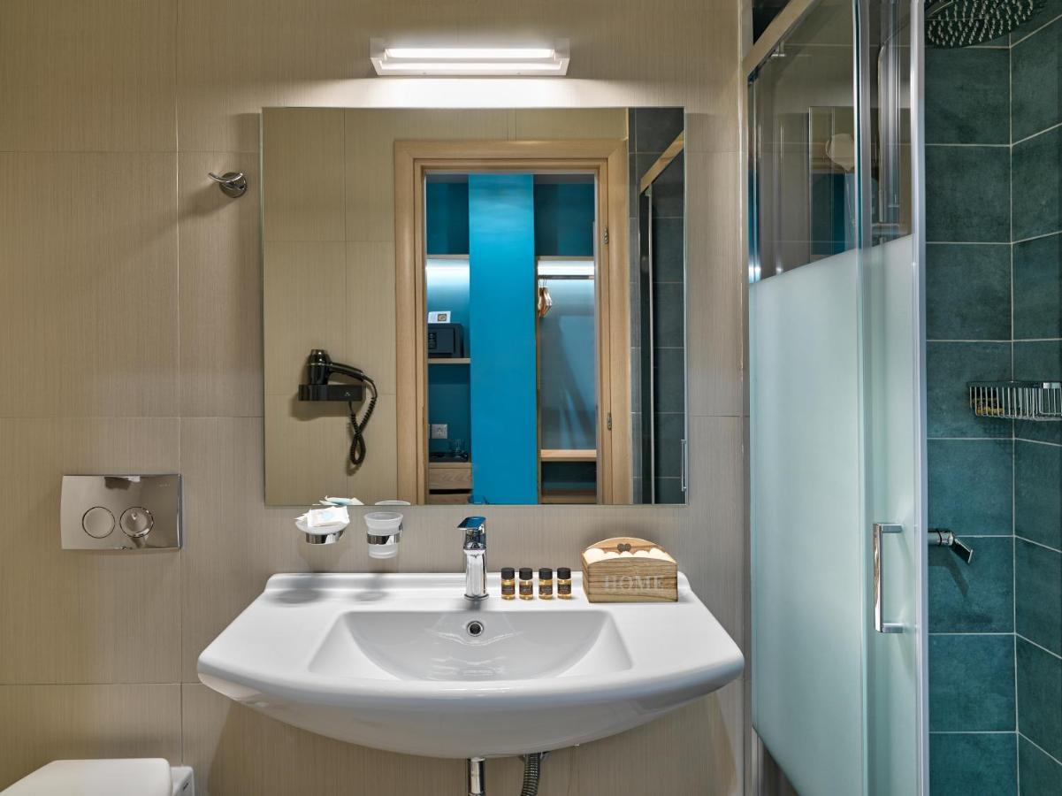 Hotel Phidias Piraeus