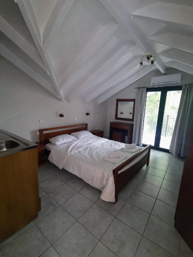Guest house Lithitsa 3*