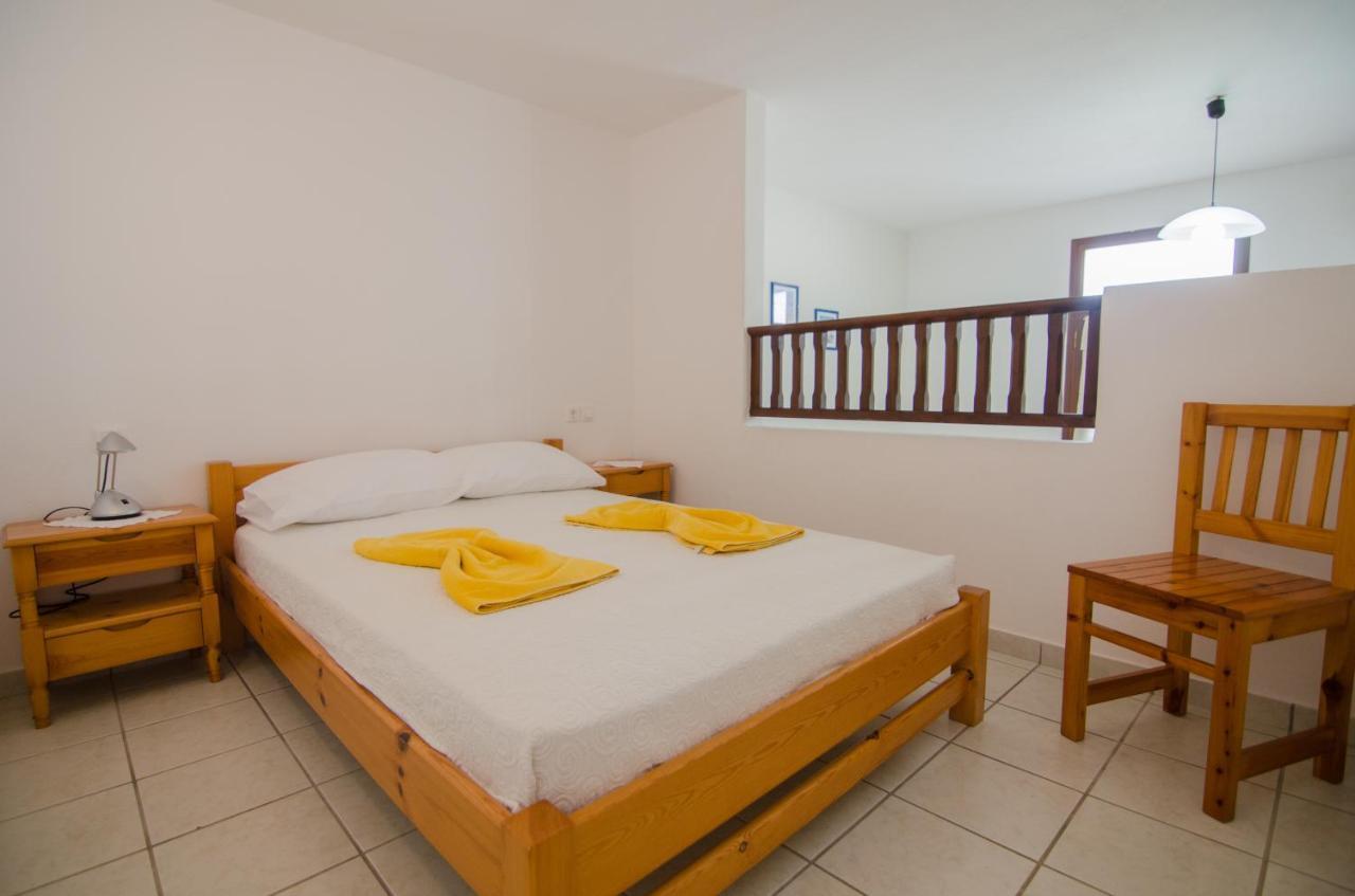 Aparthotel Golden Sun Chora (Ios)
