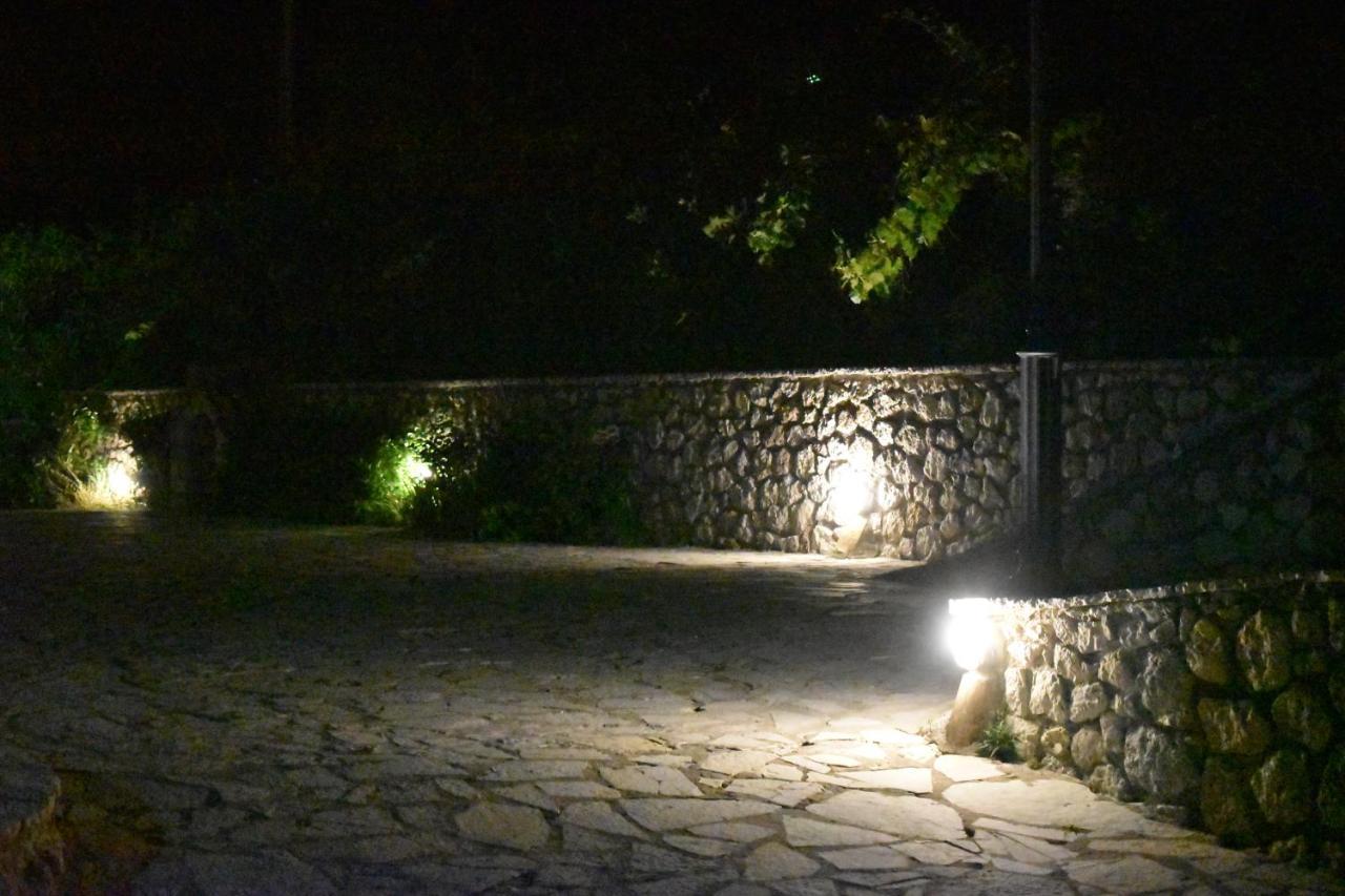 Estate Dafnopanagia Magda Villa *