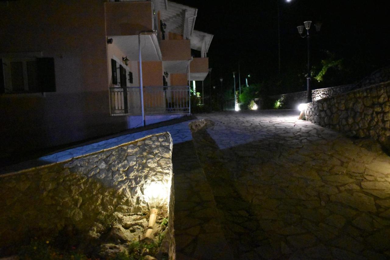 Villa Estate Dafnopanagia Magda *