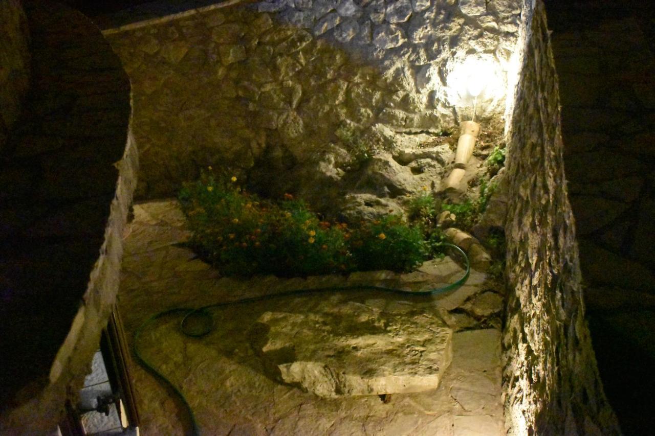 Estate Dafnopanagia Magda Villa *