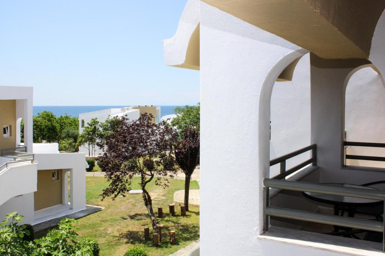 Skion Palace Hotel-bungalows & Boutique Hotel