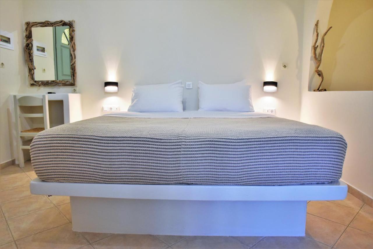 Avra Milos Guest house
