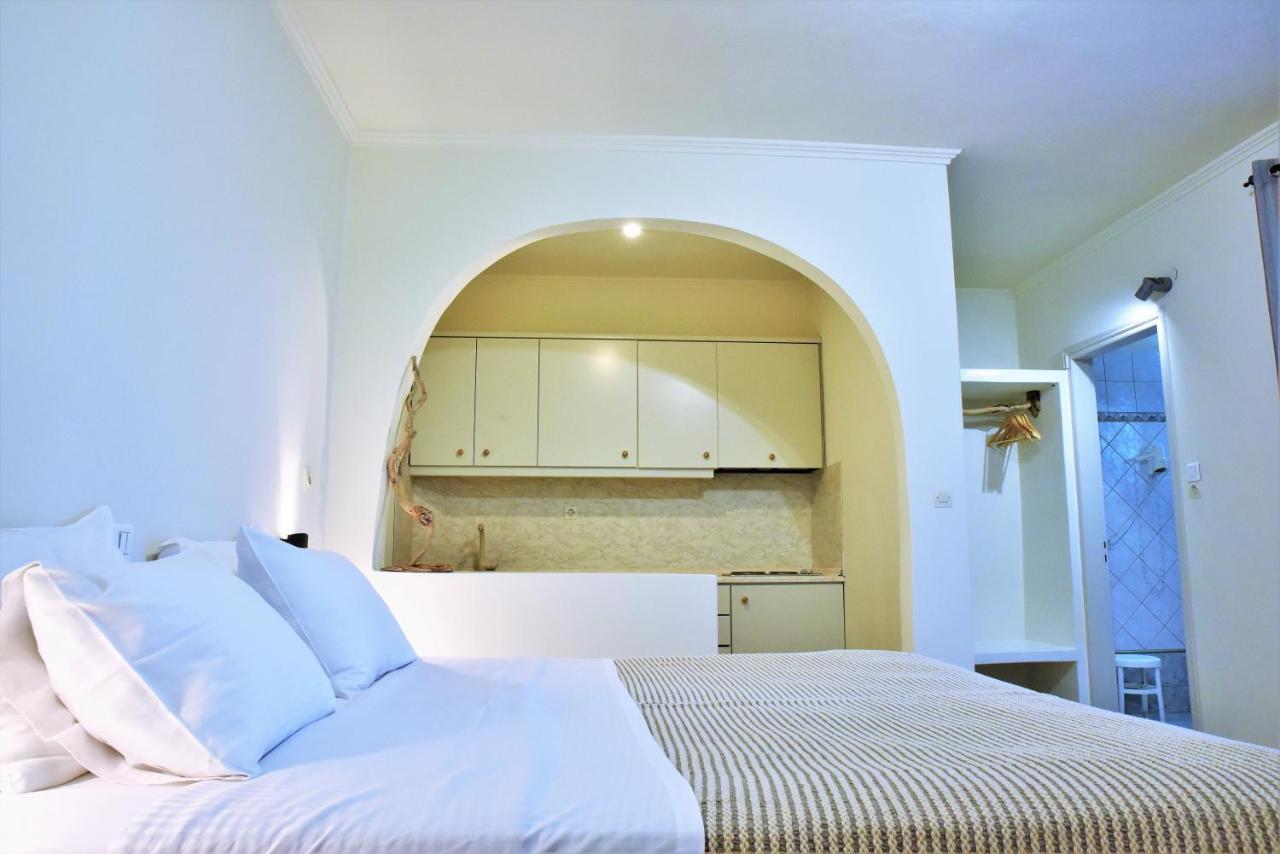 Avra Milos Guest house