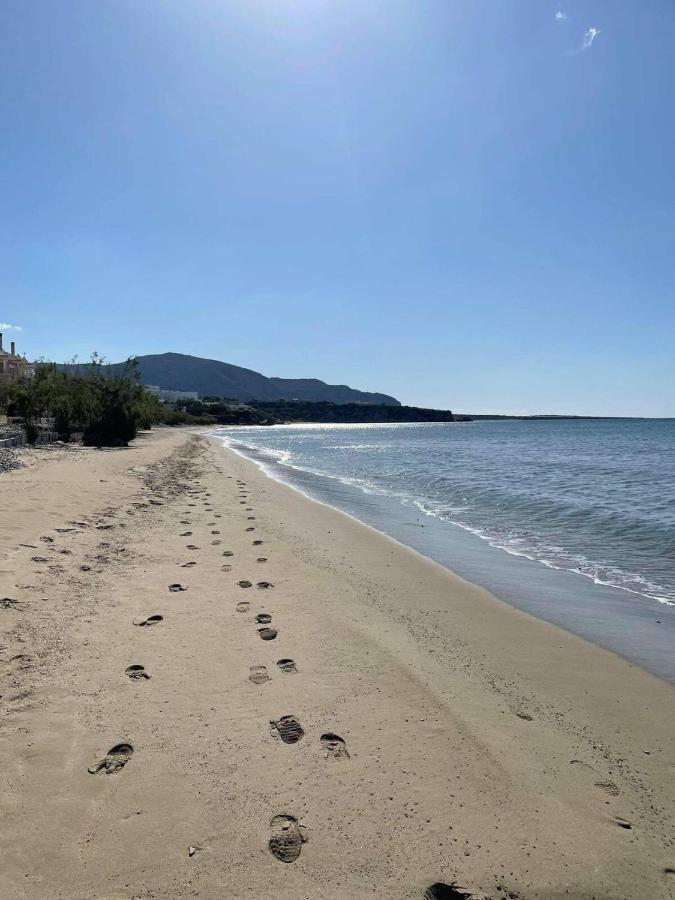 Villa Fantasea Beachfront