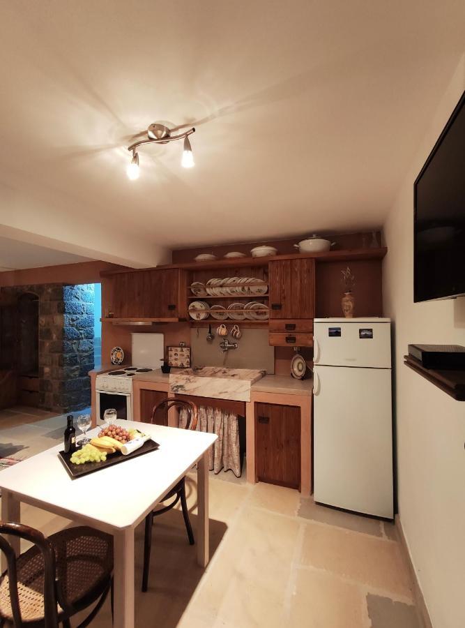 Grande Grotta House