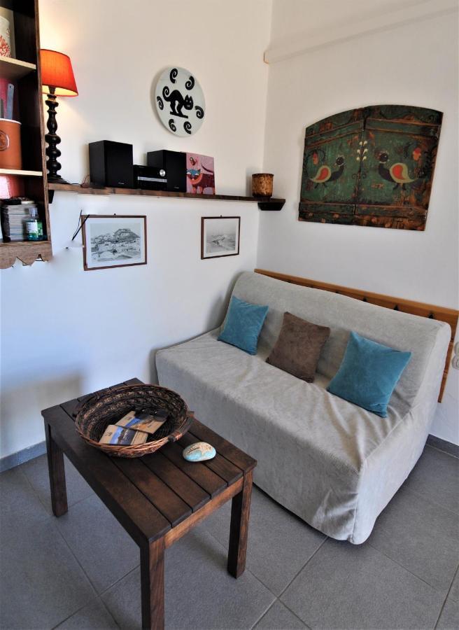Apartment Alice In Wonderland Triovasalos