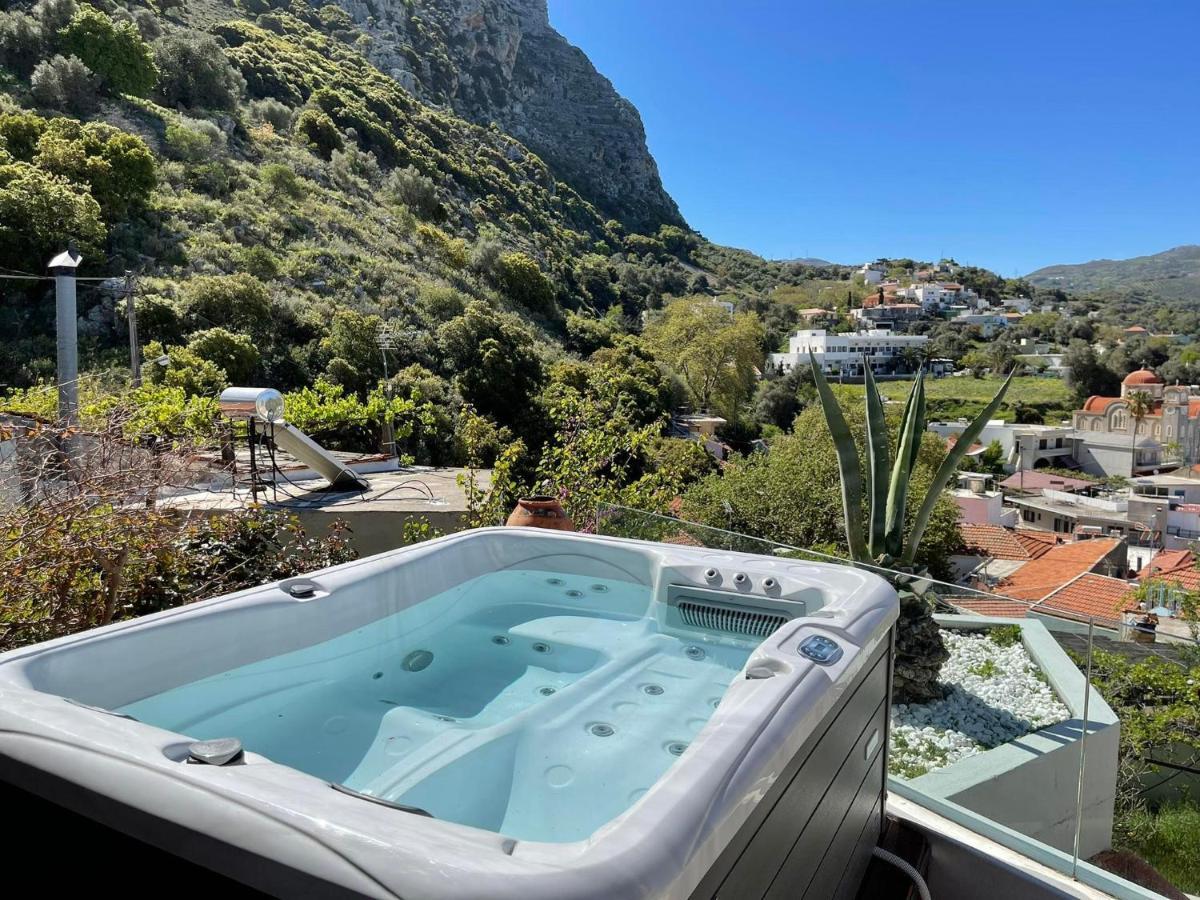 Domus Polymnia, Hospitality At Its Best! Spilion