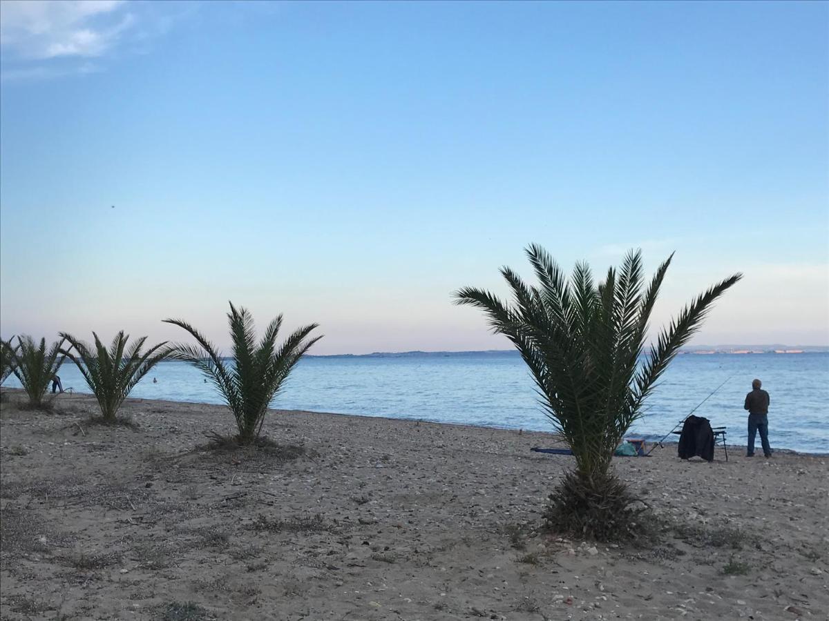 Park * Paralia Dionysiou