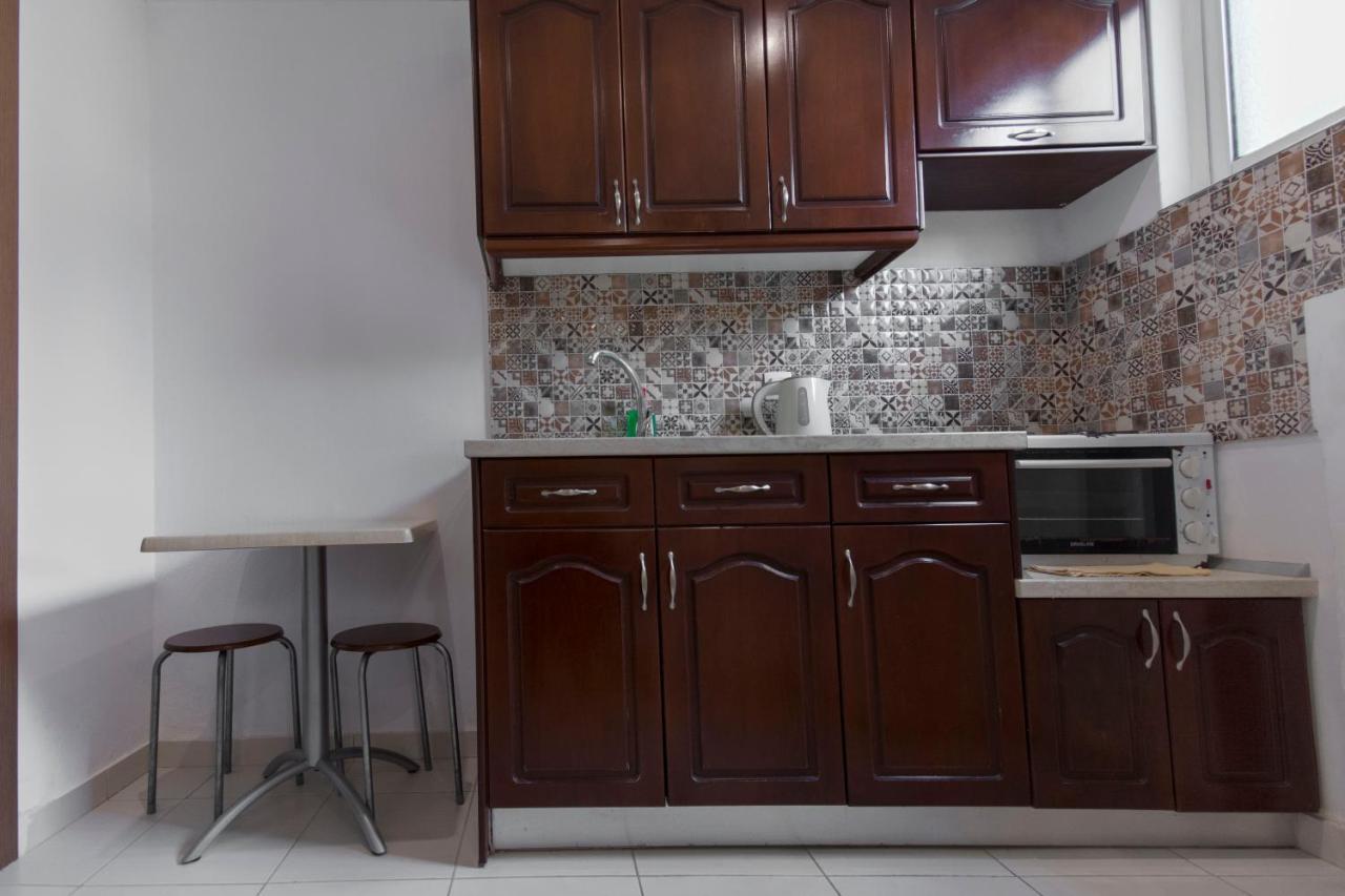 Fouxia And Apartment Perama (Corfu)