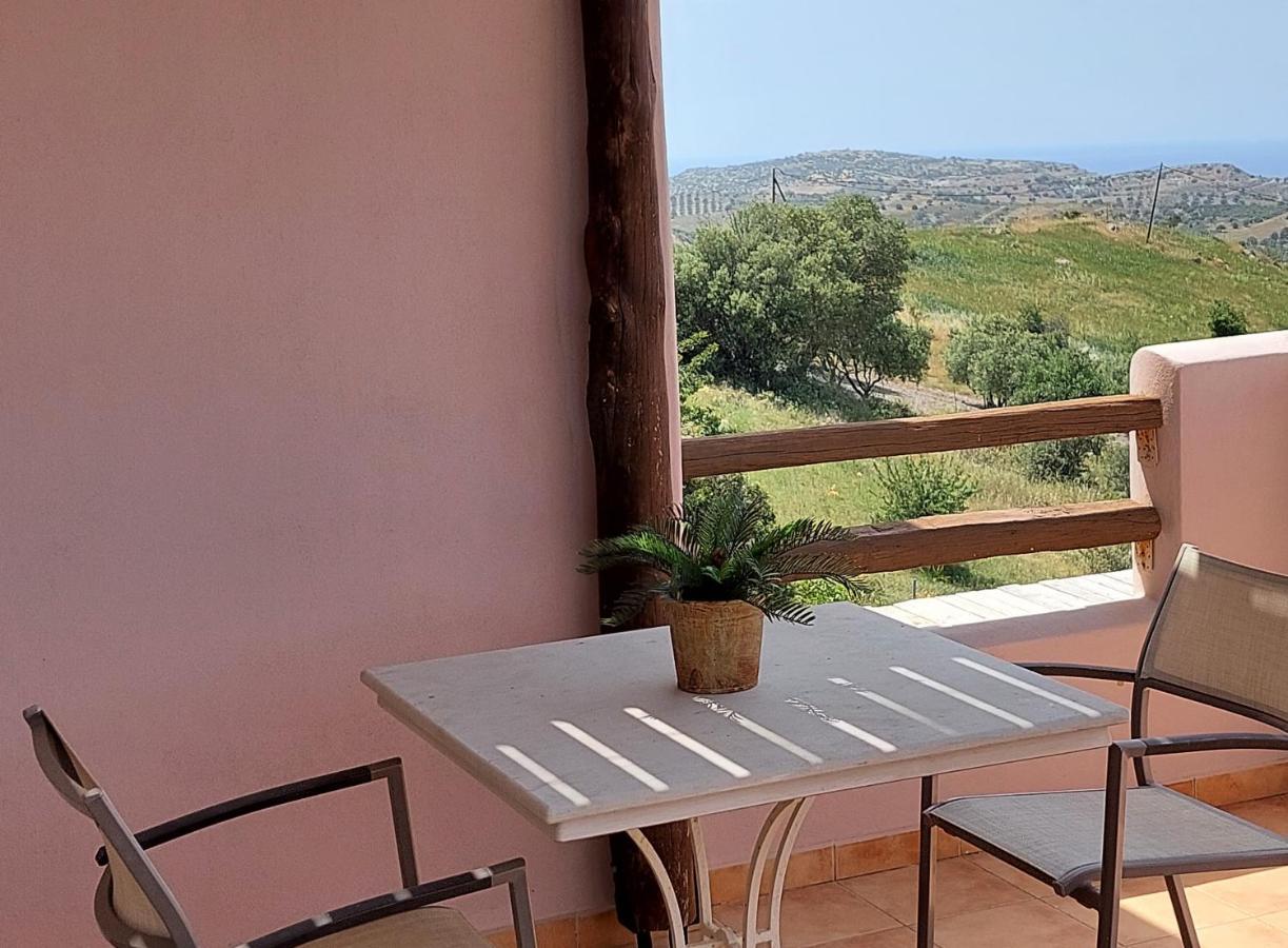 Villa Listaros Villas