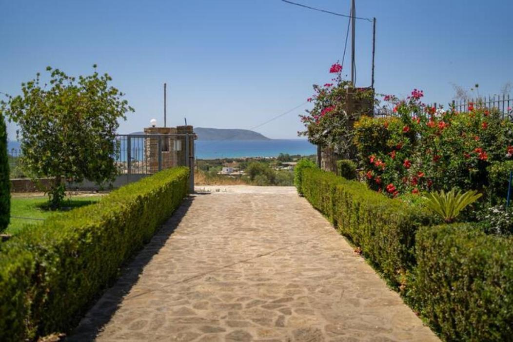 Apartment Donatos Finikounta