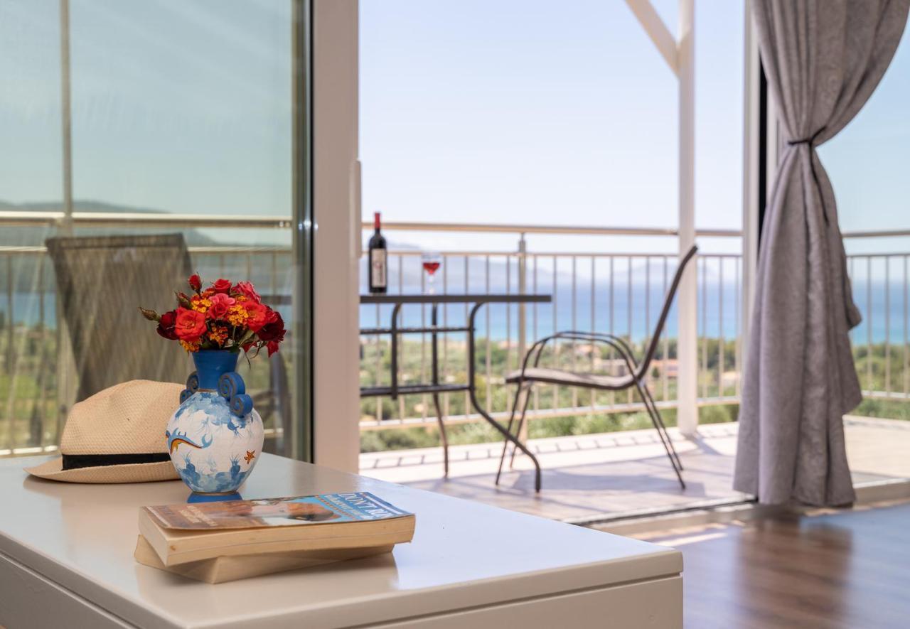 Donatos Apartment *
