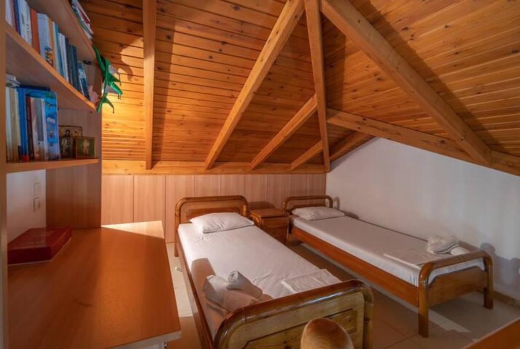 Apartment Donatos Finikounta