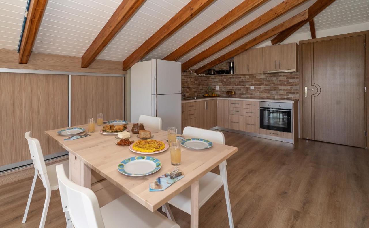 Apartment Donatos Finikounta