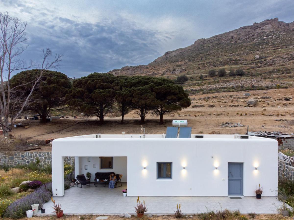 Cycladic On The Hill With Beautiful Views!! Holiday home Agkidia