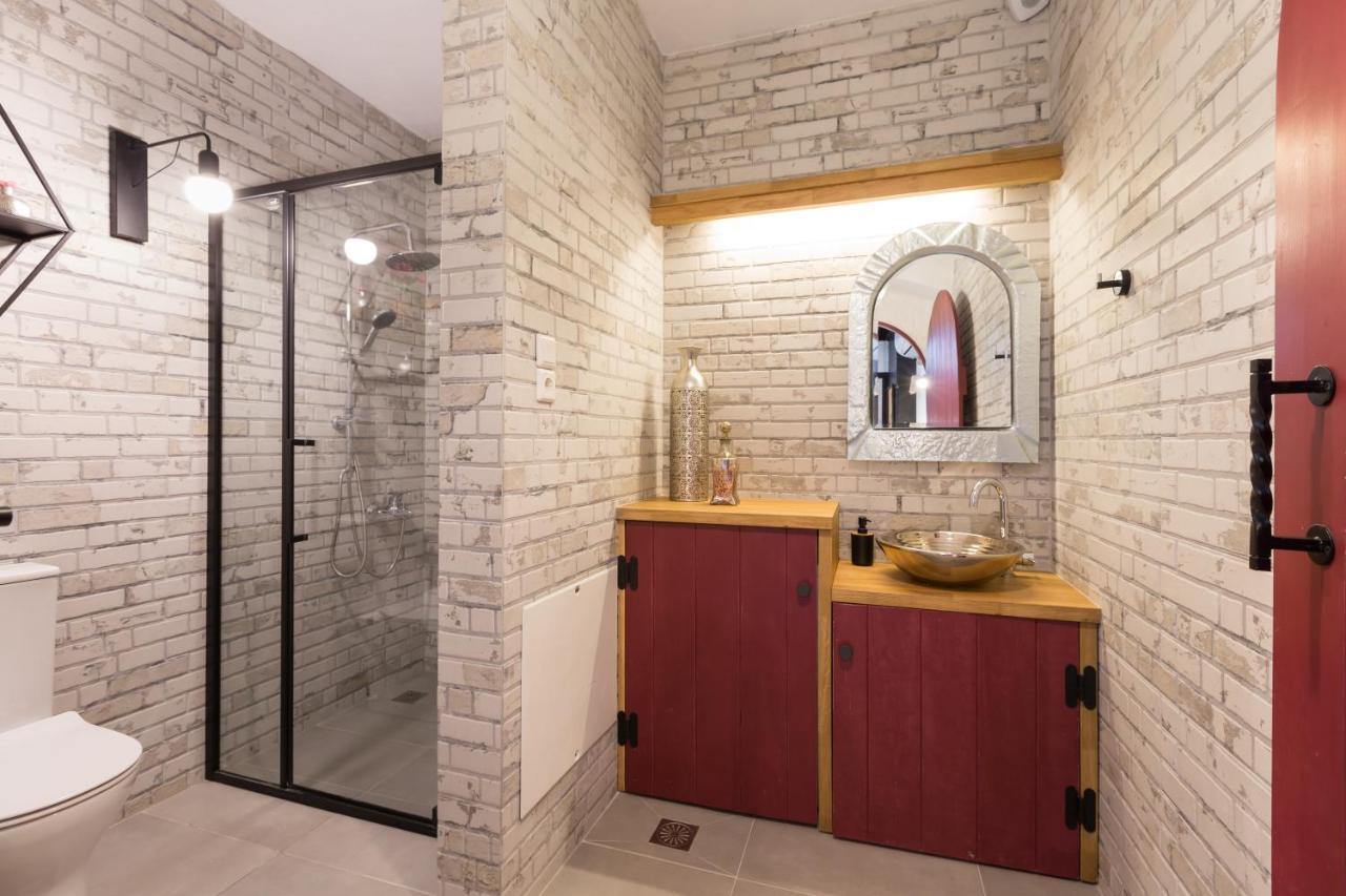Stema Residence, With Panoramic View, Roof Garden & Jacuzzi! *