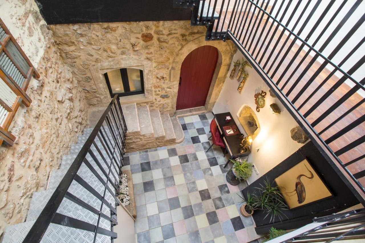 Stema Residence, With Panoramic View, Roof Garden & Jacuzzi! Atsipopoulo