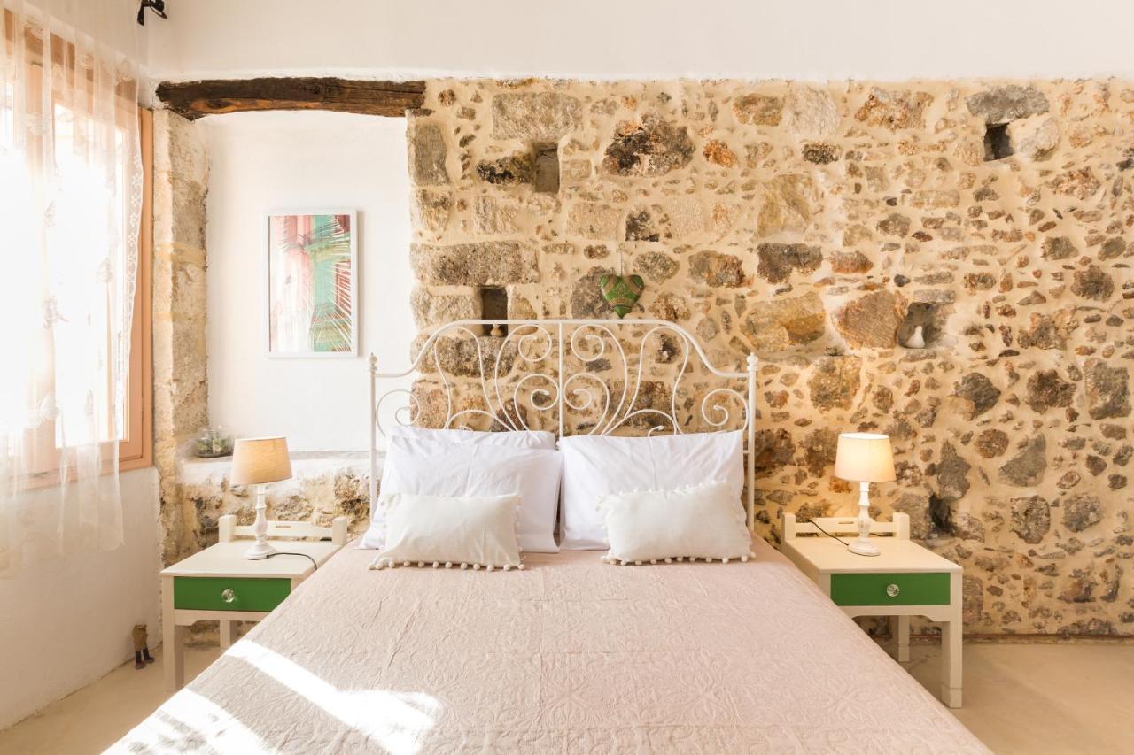 Stema Residence, With Panoramic View, Roof Garden & Jacuzzi! Atsipopoulo