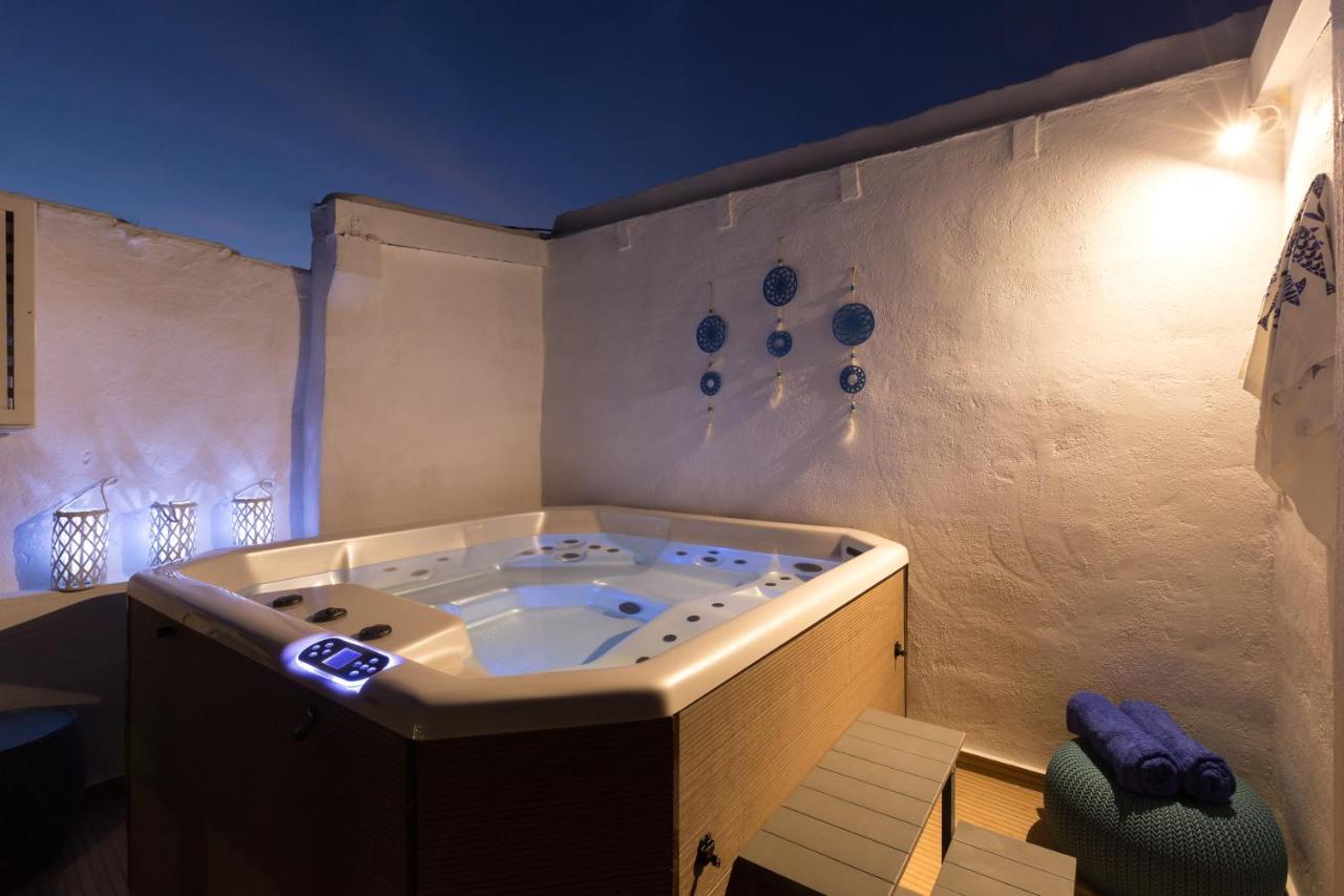 Holiday home Stema Residence, With Panoramic View, Roof Garden & Jacuzzi! Atsipopoulo