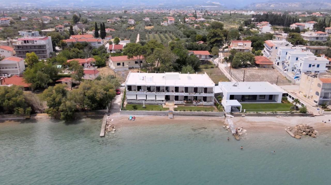Apartment Stunning Beachfront Stratos Nerantza