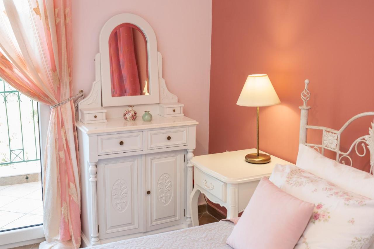Superb With Private Pool Peaceful Location Villa