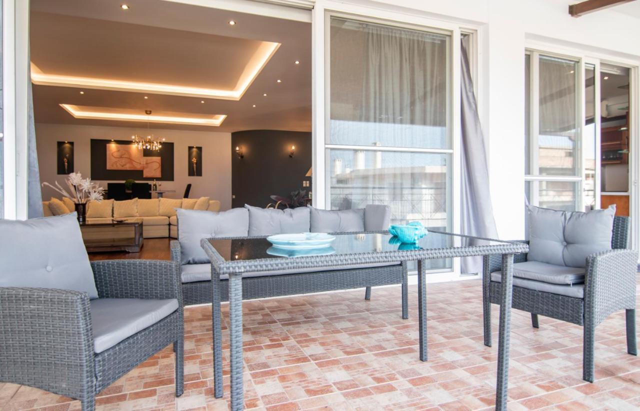 Apartment Akrata's Elegant Luxury
