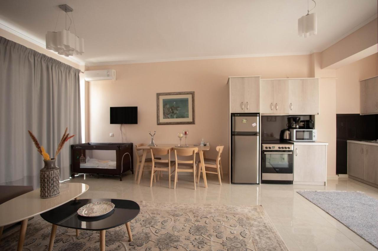 G & K Lefkada City
