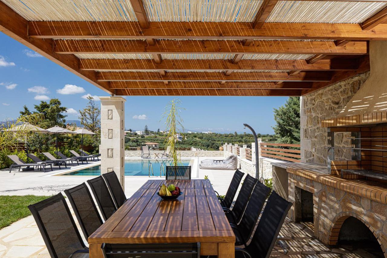 New Luxurious With Stunning Pool,views &bbq! * Asterion