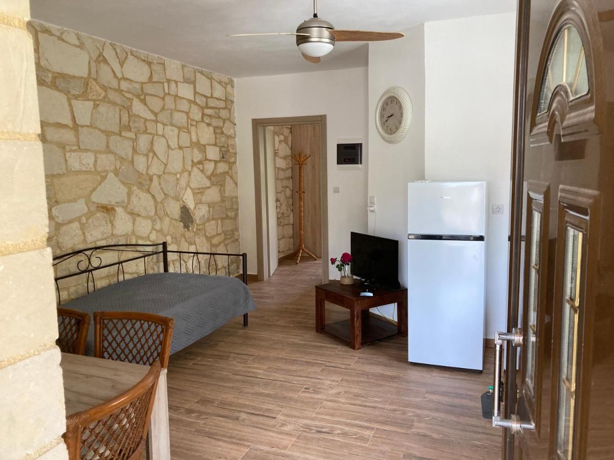 Anemos Apartment Exopoli