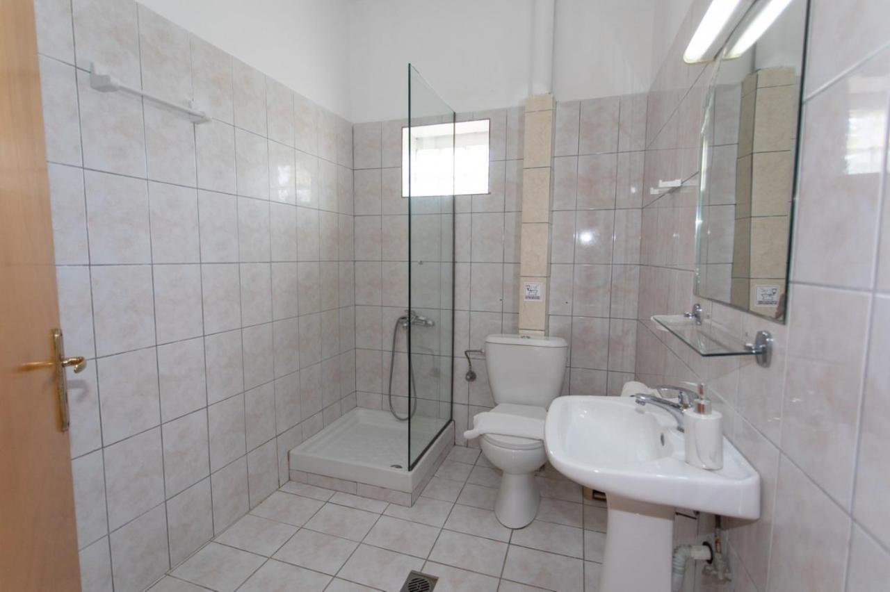 Rozou Apartment