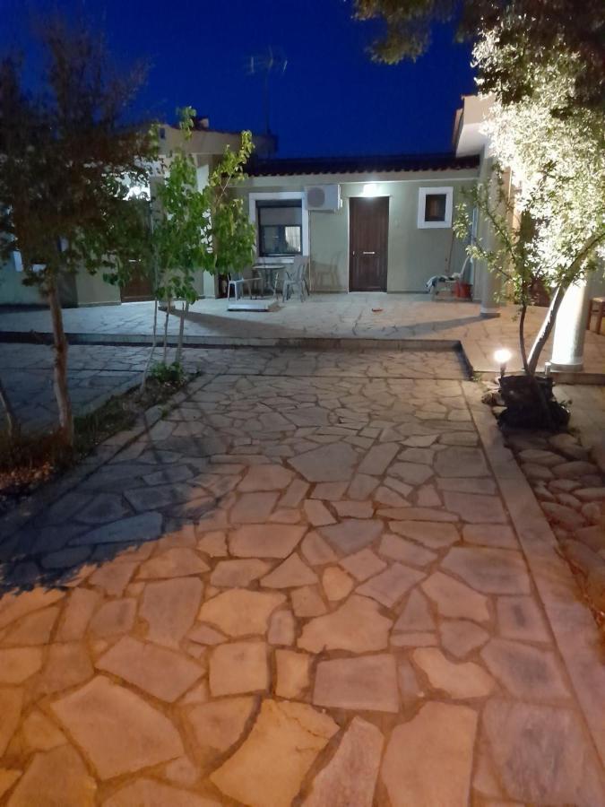 Giola Aparments And 2 * Astris