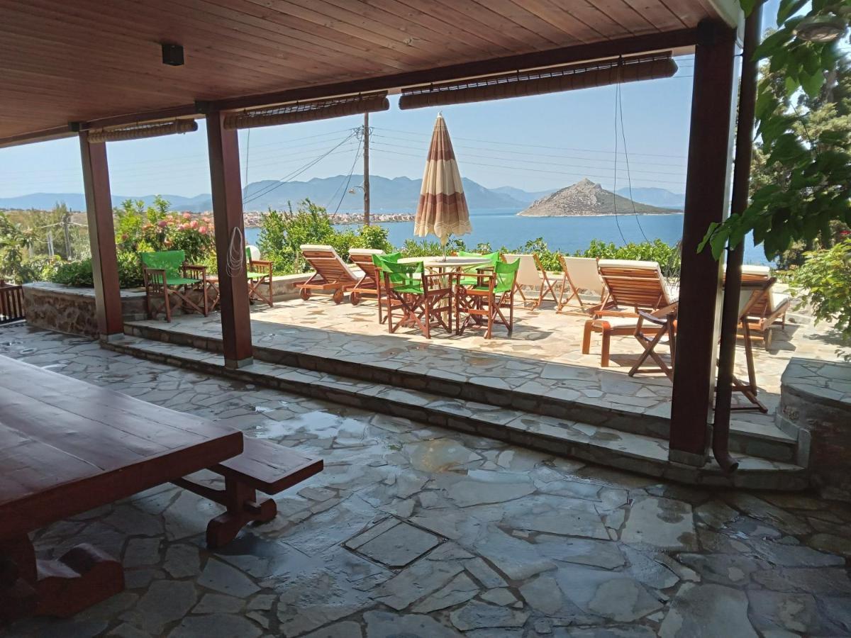 Fantastic House With A Wonderful View Of The Sea *