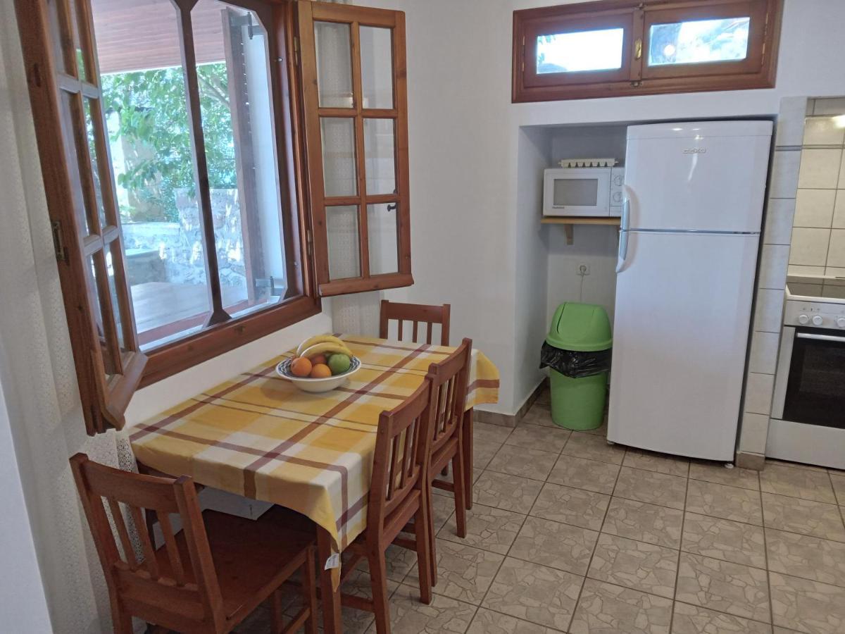 Fantastic House With A Wonderful View Of The Sea Kapotidhes