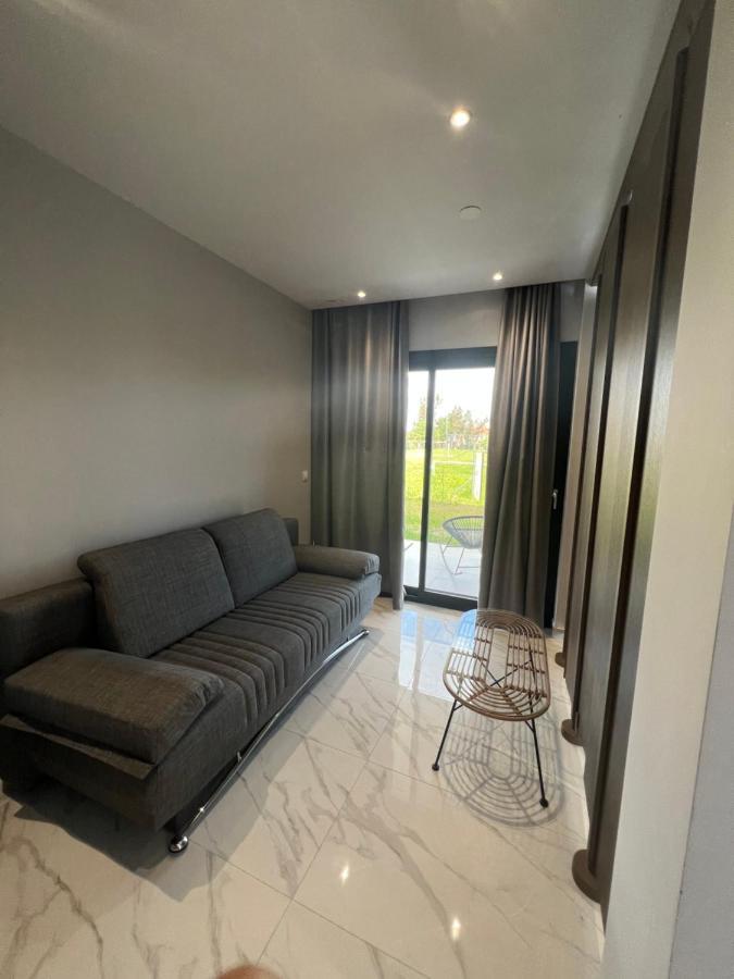 Guest house V Luxury *