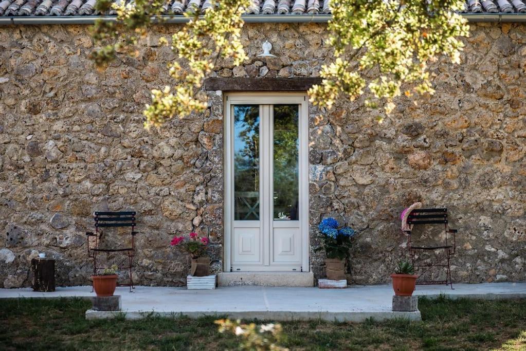 The Wild Cyclamen Stone House And Estate