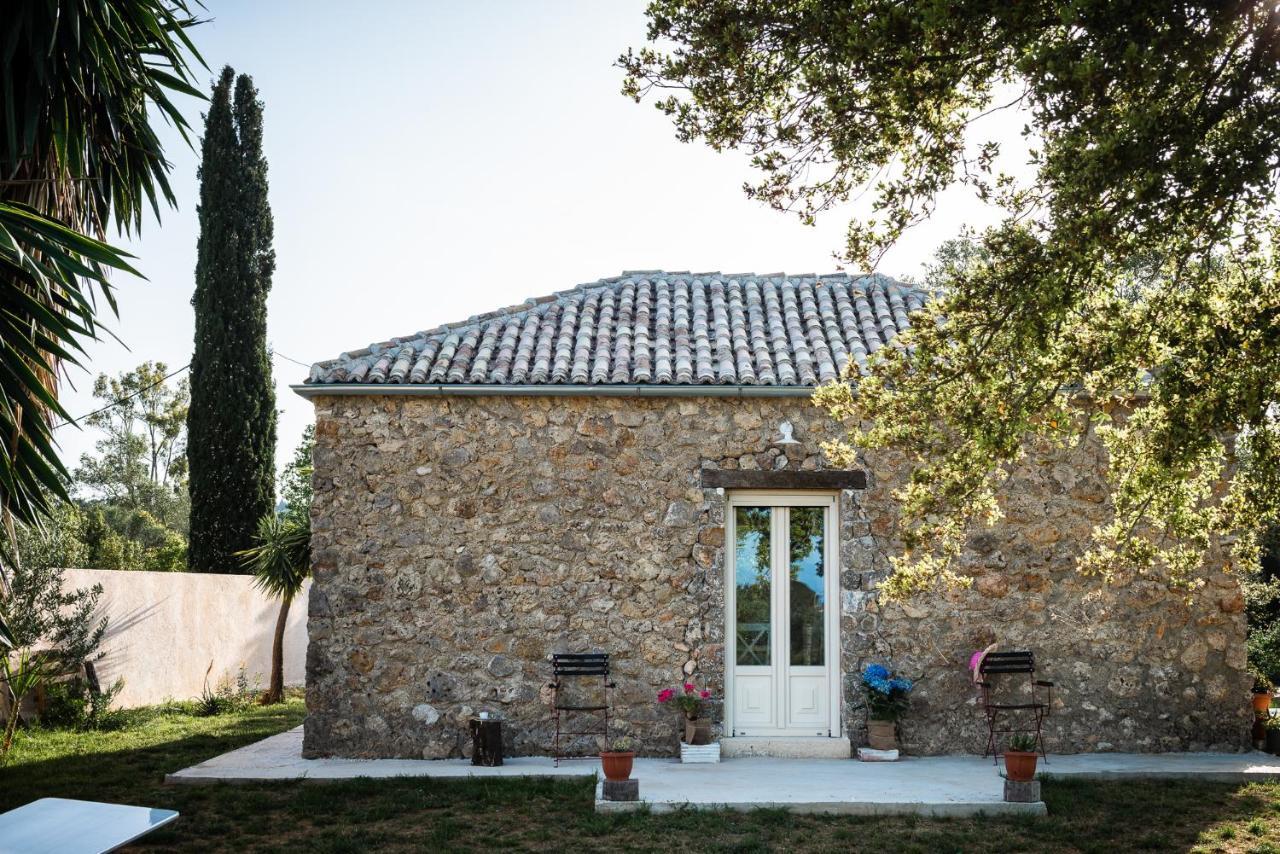 The Wild Cyclamen Stone House And Estate *