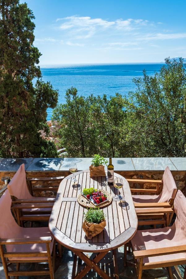 Holiday home Kyklamino Castlehouse *
