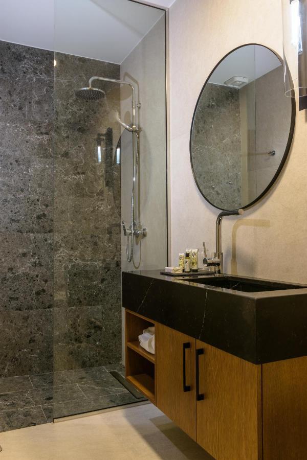Apagio Project By Almelon Apartment *