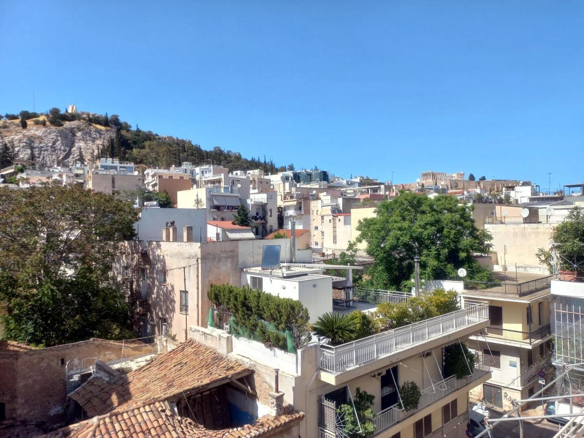 Pnika 3 Athens