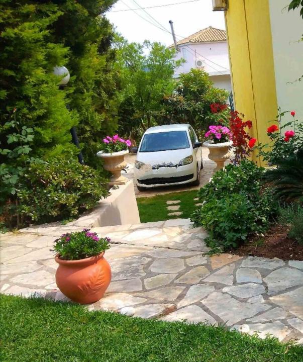 Spiros Sea View