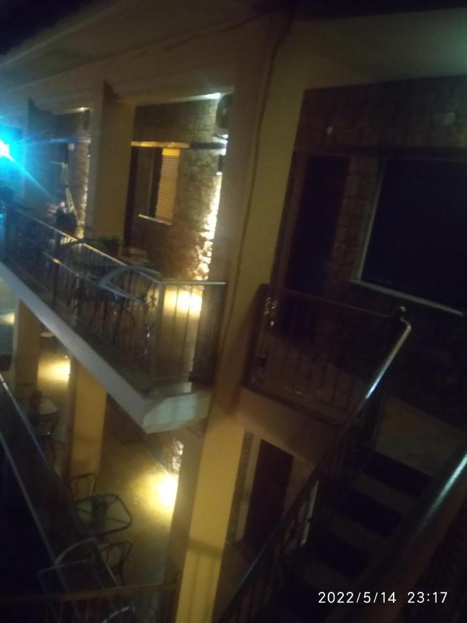 Xenonas Platia Apartment *