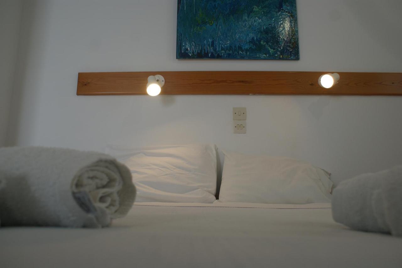 Eleftheria Parikia (Paros)