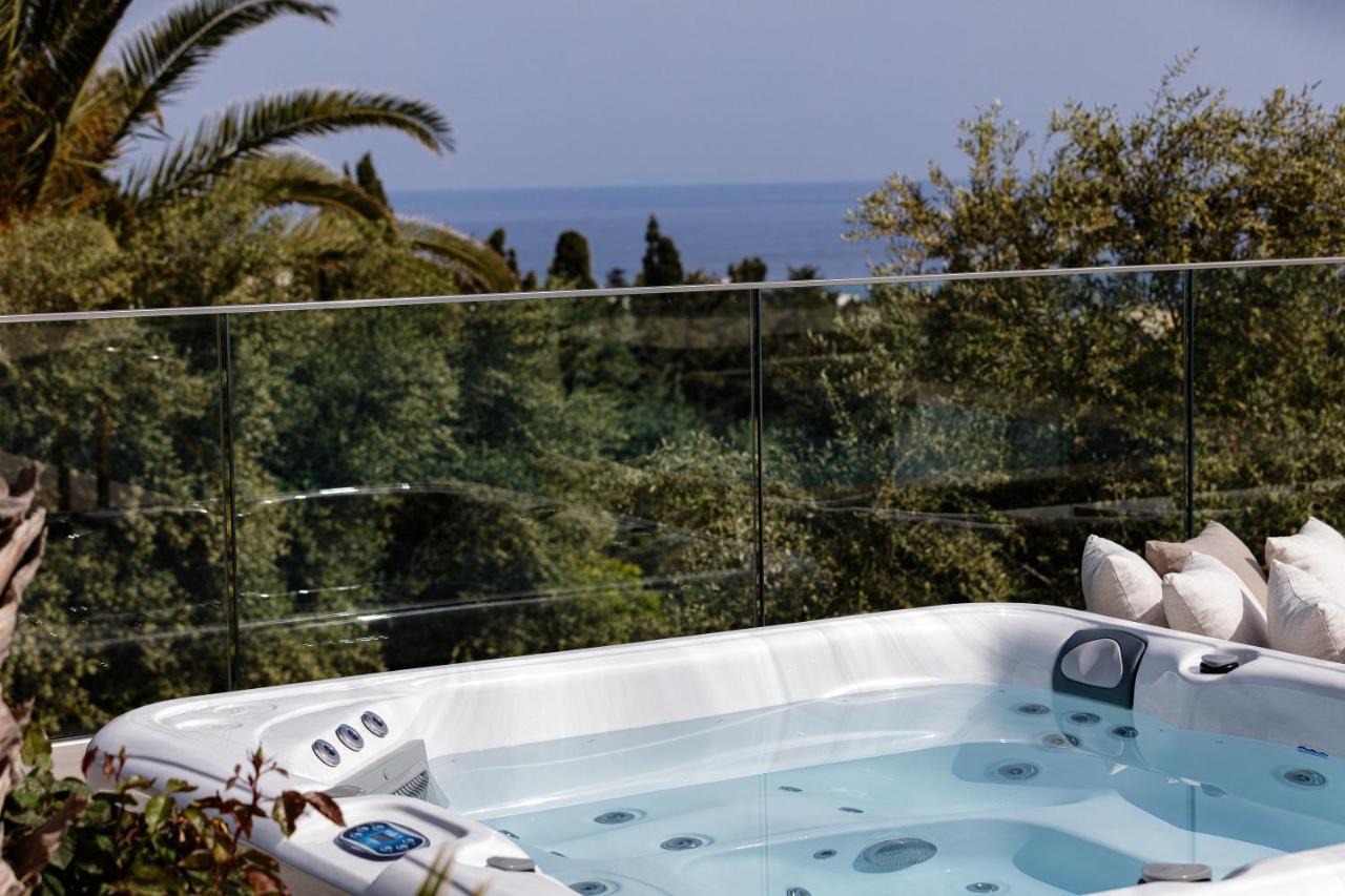 Alpha Estate & Villa *
