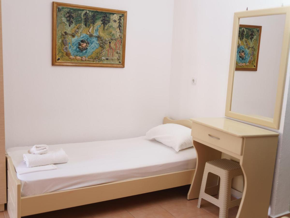 Apartment Achilleas Paralia Skotinis
