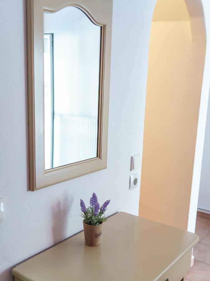 Achilleas Apartment *