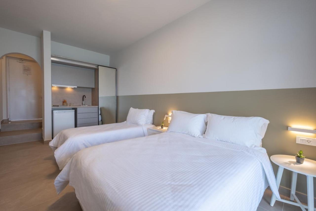 Nelly'S Apartments Aparthotel Tolo